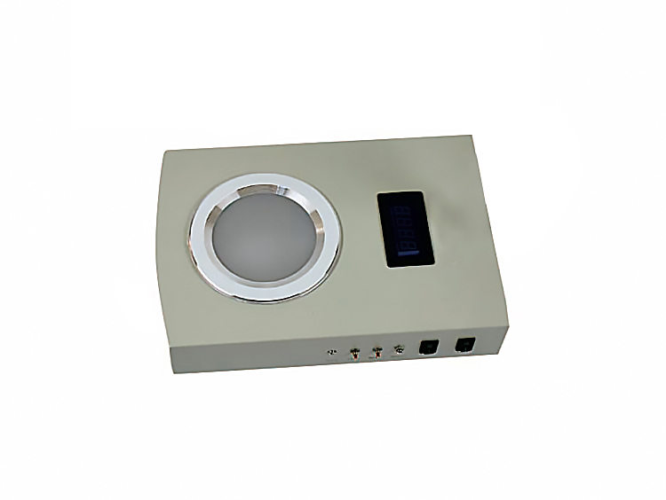 本儀器可減輕實(shí)驗(yàn)人員的勞動(dòng)強(qiáng)度，提高工效，提高工作質(zhì)量，廣泛用于食品、飲料、藥品、生物制品、化妝品、衛(wèi)生用品、飲用水、生活污水、工業(yè)廢水、臨床標(biāo)本中細(xì)菌數(shù)的檢驗(yàn)。是各級(jí)防疫站、環(huán)境監(jiān)測(cè)站、食品衛(wèi)生監(jiān)督檢驗(yàn)所、醫(yī)院、生物制品所、藥檢所、商檢局、食品廠、飲料廠、化妝品廠、日化廠及大專(zhuān)院校、科研單位實(shí)驗(yàn)室的常備儀器。